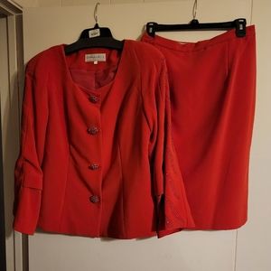Donnavinci 2 piece red size 10 skirt suit